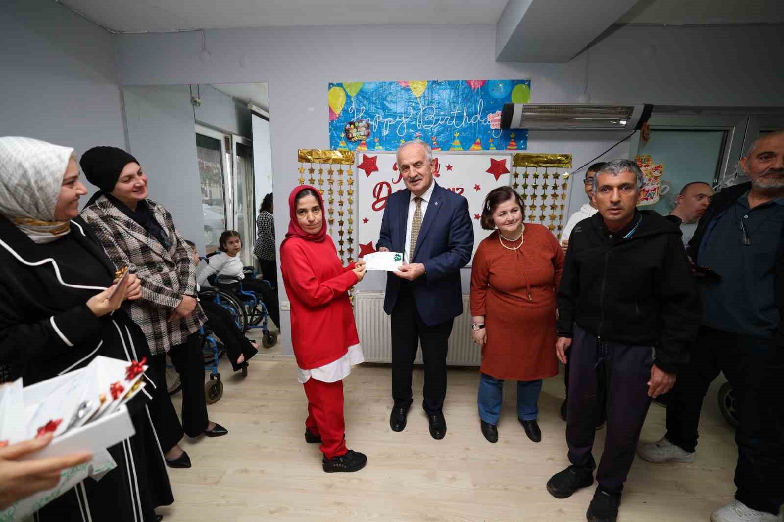 EYDEM ’de doğum günü sürprizi