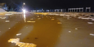 Kastamonu ’da deniz kara ile birleşti, yol su altında kaldı