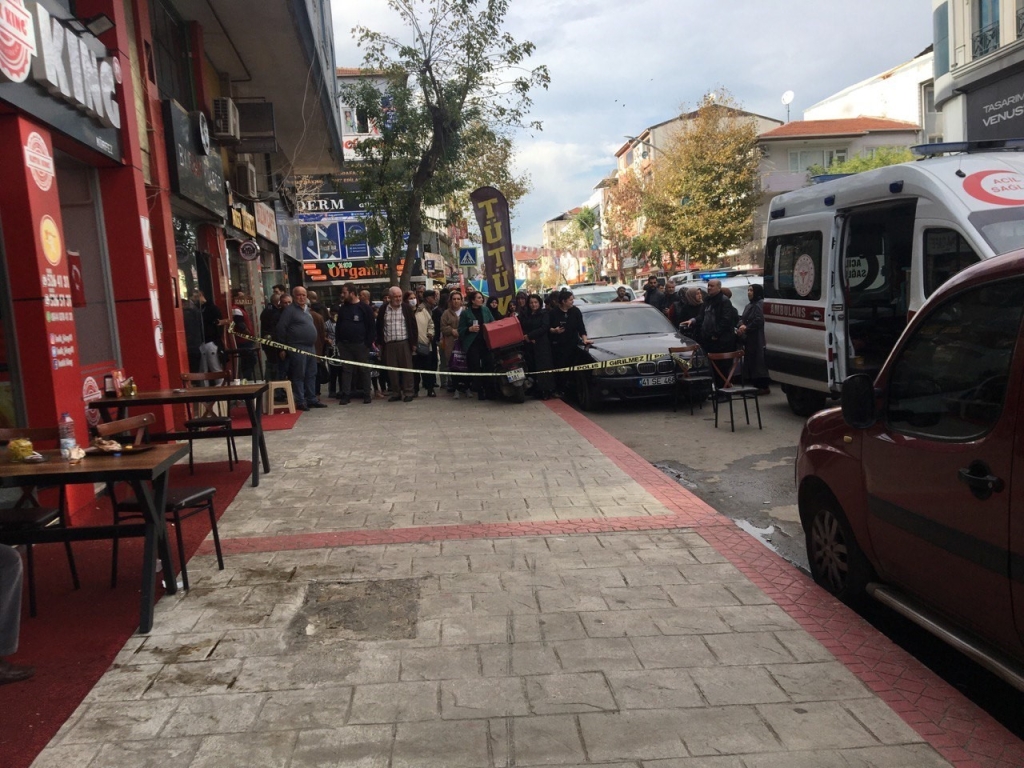 Kocaeli ’de kadın cinayeti: Yemek yerken öldürüldü