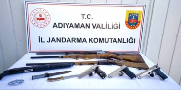bin-264-gozalti-ali-yerlikaya-paylasti-73-ilde-mercek-7-operasyonu-MRqCN8P3.jpg