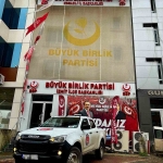 depremde-ozveriyle-calismislardi-arama-kurtarma-araci-hediye-edildi