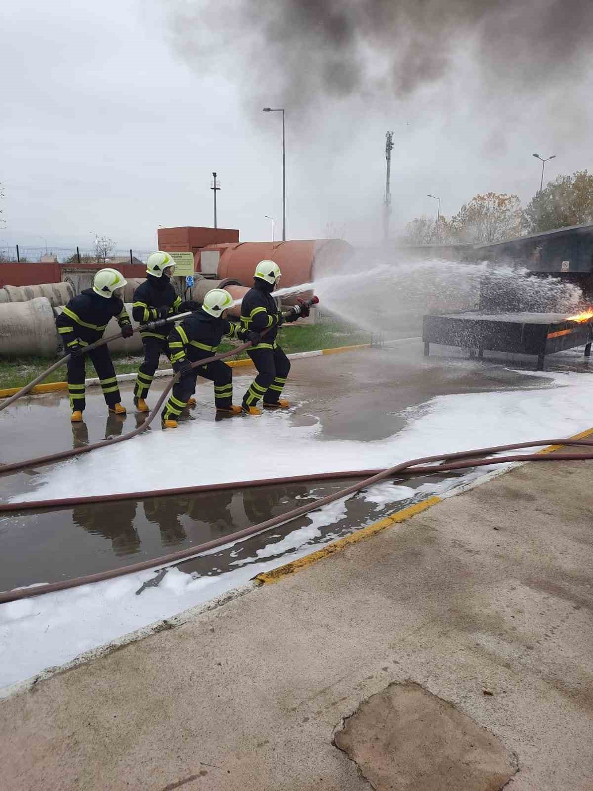Kocaeli İtfaiyesi ’nden hayat kurtaran eğitimler