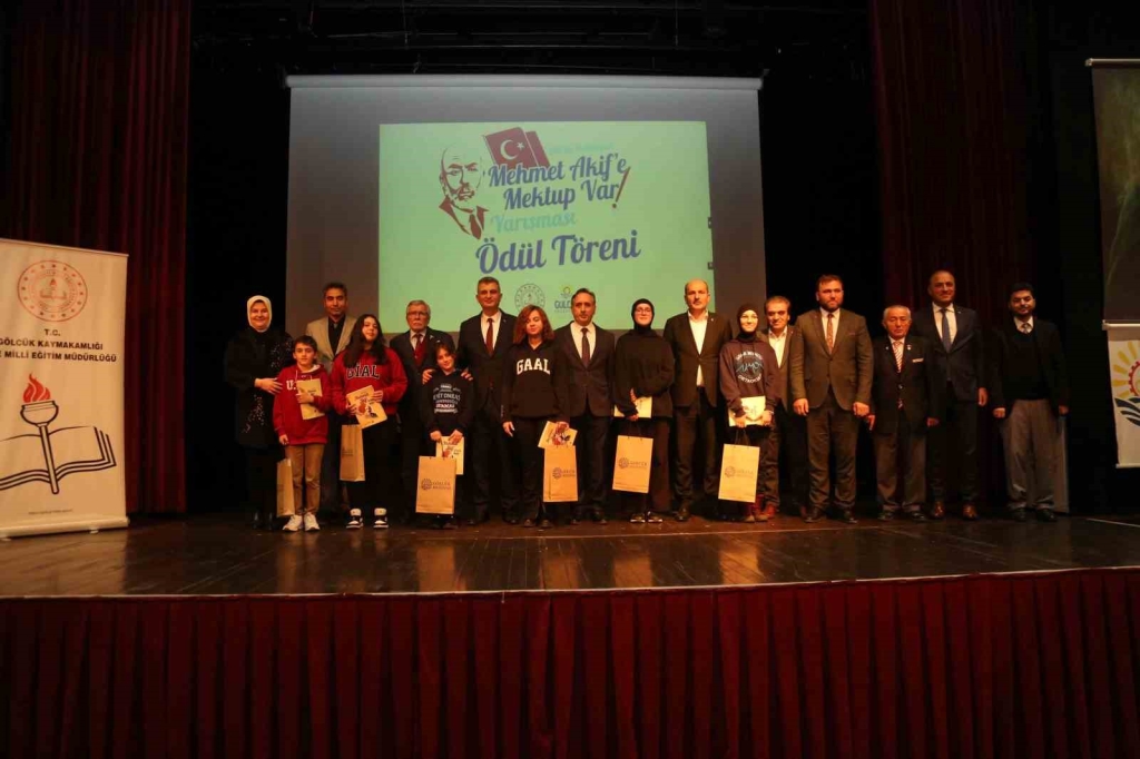 Öğrencilerden Mehmet Akif Ersoy ’a mektup