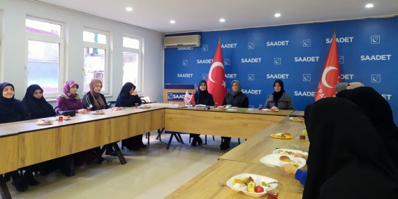 SP İZMİT İLÇE KADIN KOLLARINDAN BASIN AÇIKLAMASI