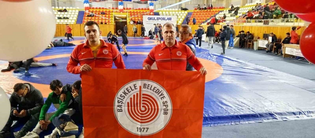 Berat Mut, Okullar Arası Serbest Güreş Türkiye Şampiyonası ’nda 5. oldu