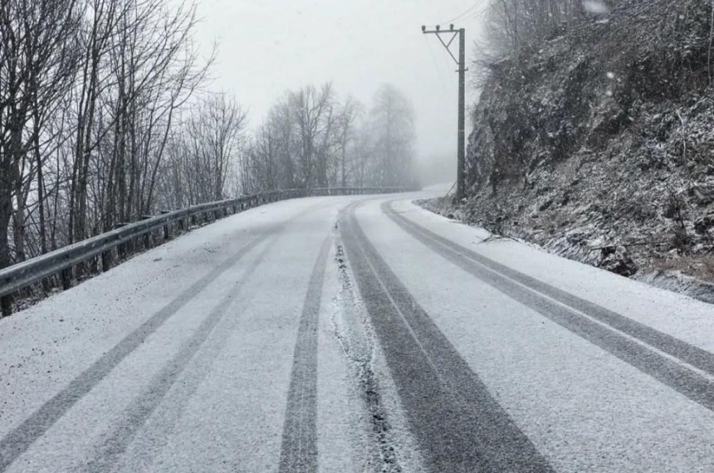 Kartepe ’de yılın ilk kar yağışı başladı