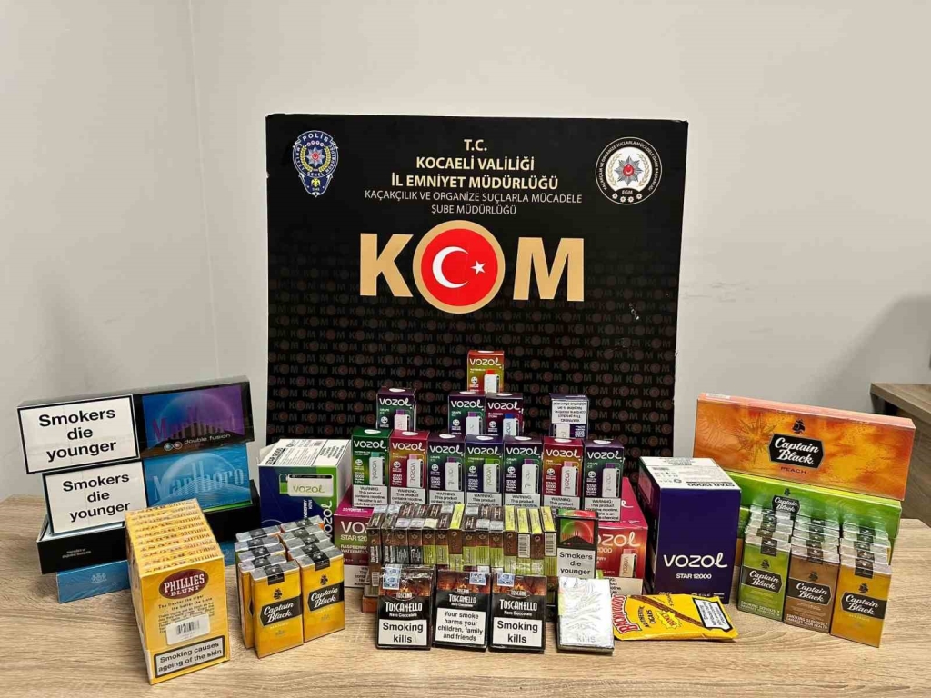 Kocaeli ’de 3 iş yerine operasyon: 26 bin sahte bandrollü boş ve dolu makaron ele geçirildi