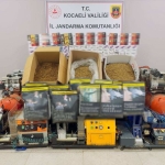 kocaeli-de-gumruk-kacagi-48-bin-dolu-ve-bos-makaron-ele-gecirildi