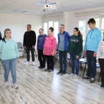 ozel-ogrenciler-sahnede-yeteneklerini-sergiliyor