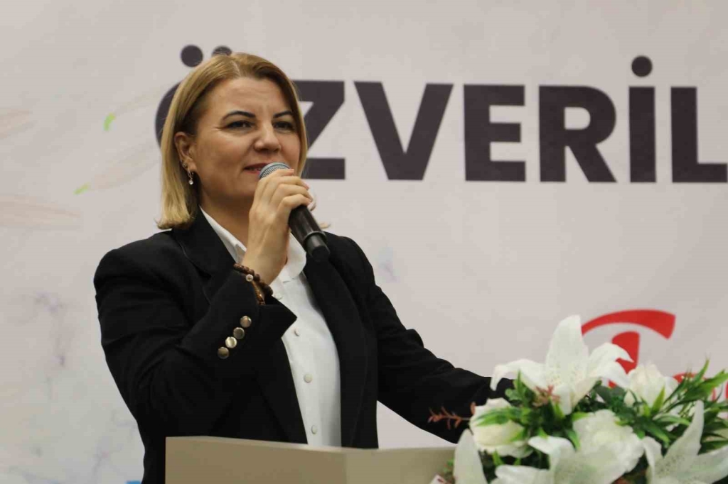 Başkan Hürriyet, emekli personellerle bir araya geldi: 