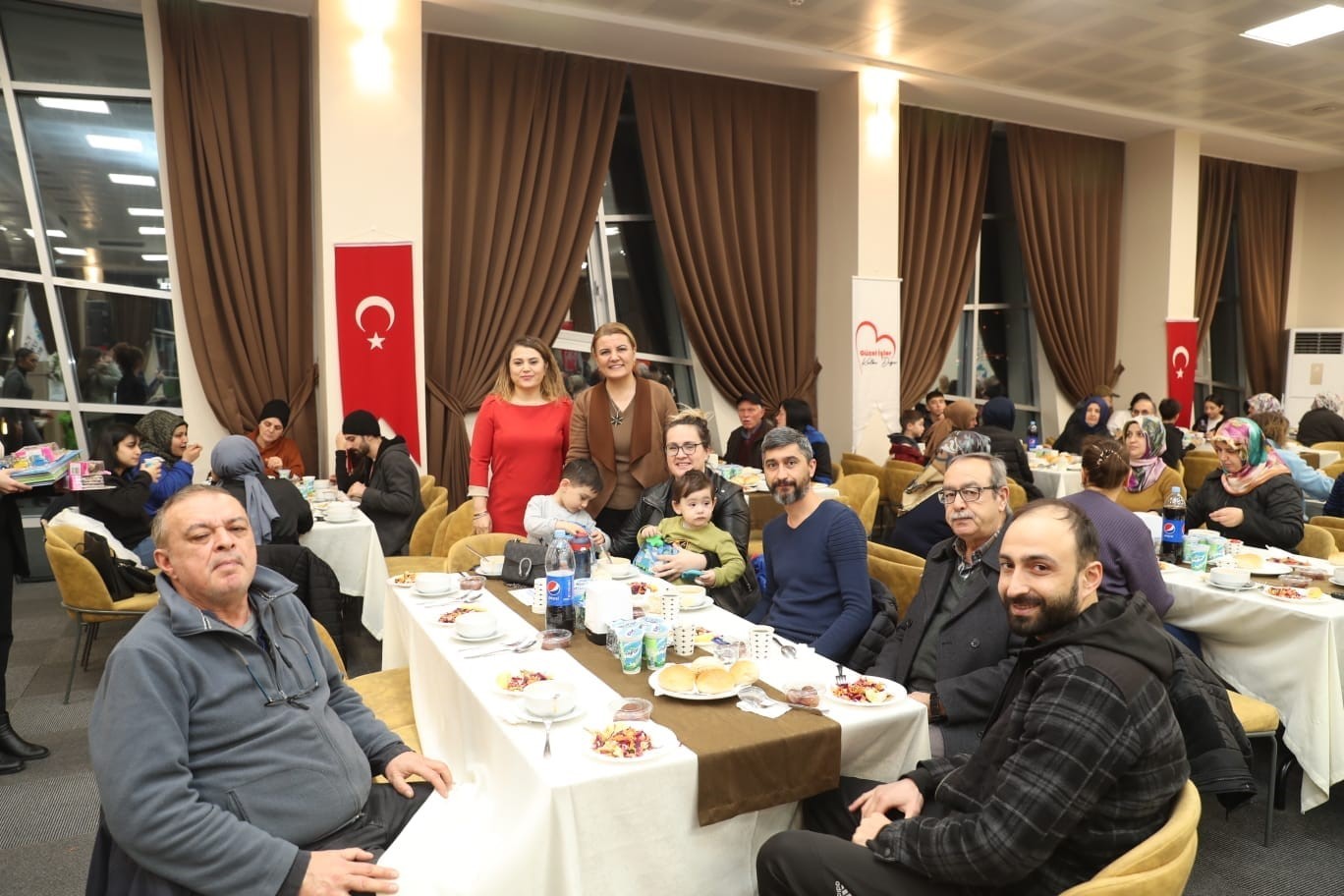 Başkan Hürriyet: "Sosyal belediyecilik lütuf değil, bizim en büyük sorumluluğumuzdur"