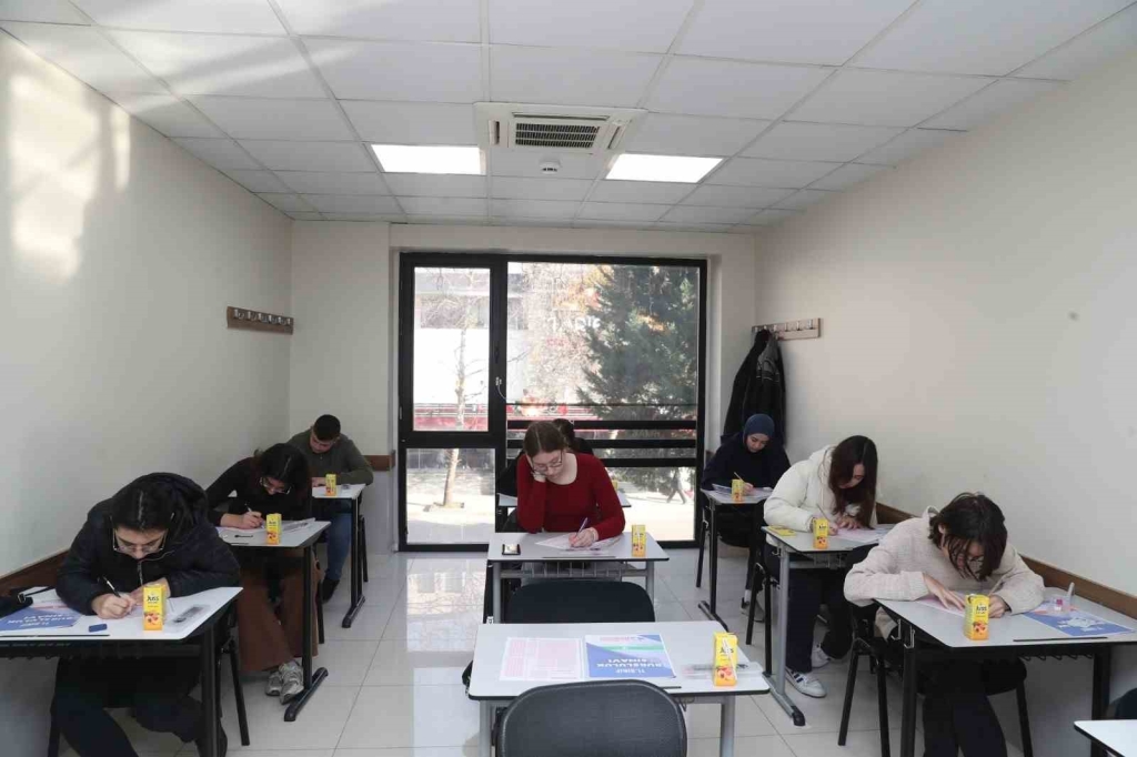 Çınar Akademi ’de kurum kabul sınavları başladı