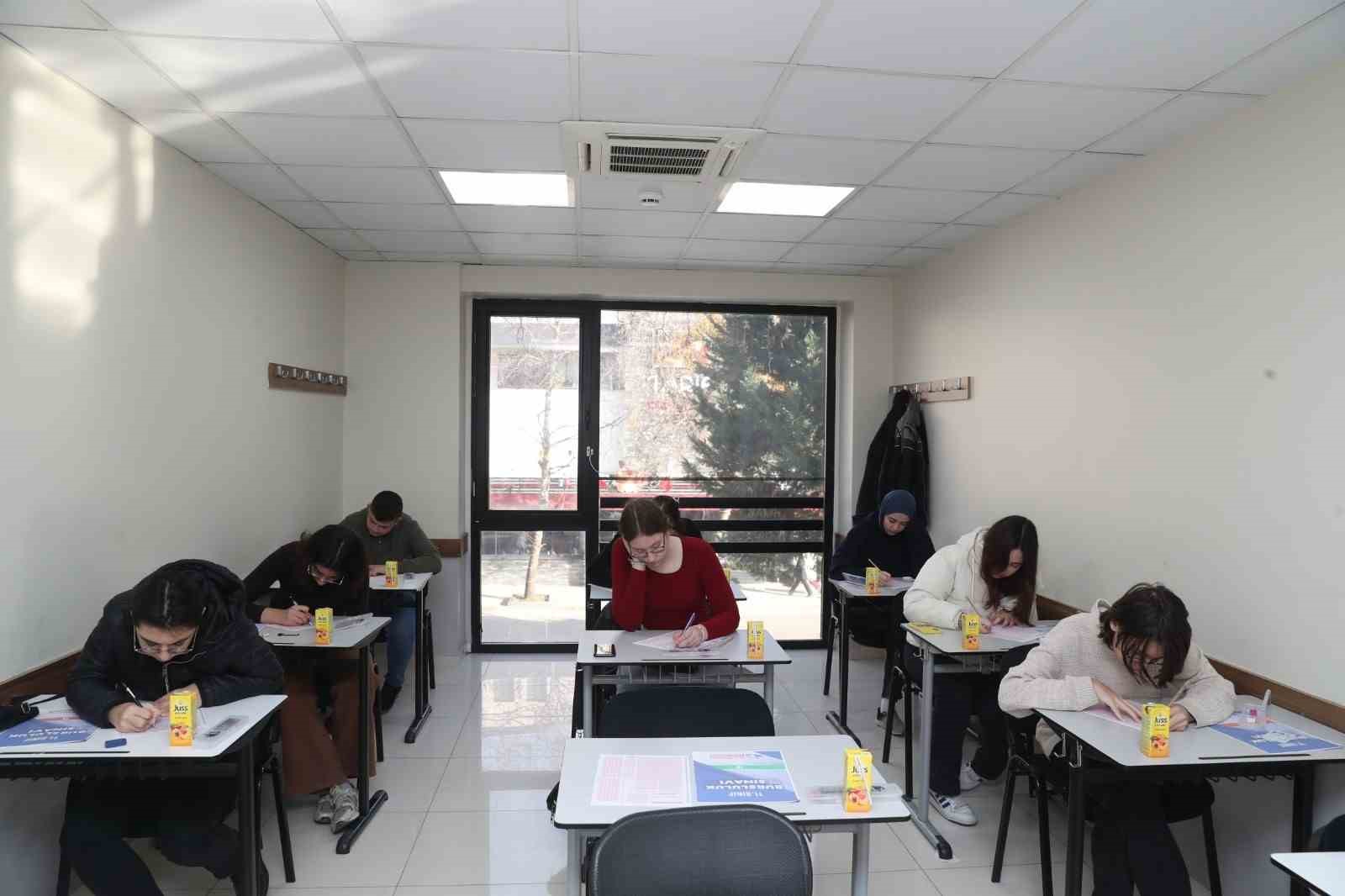 Çınar Akademi ’de kurum kabul sınavları başladı