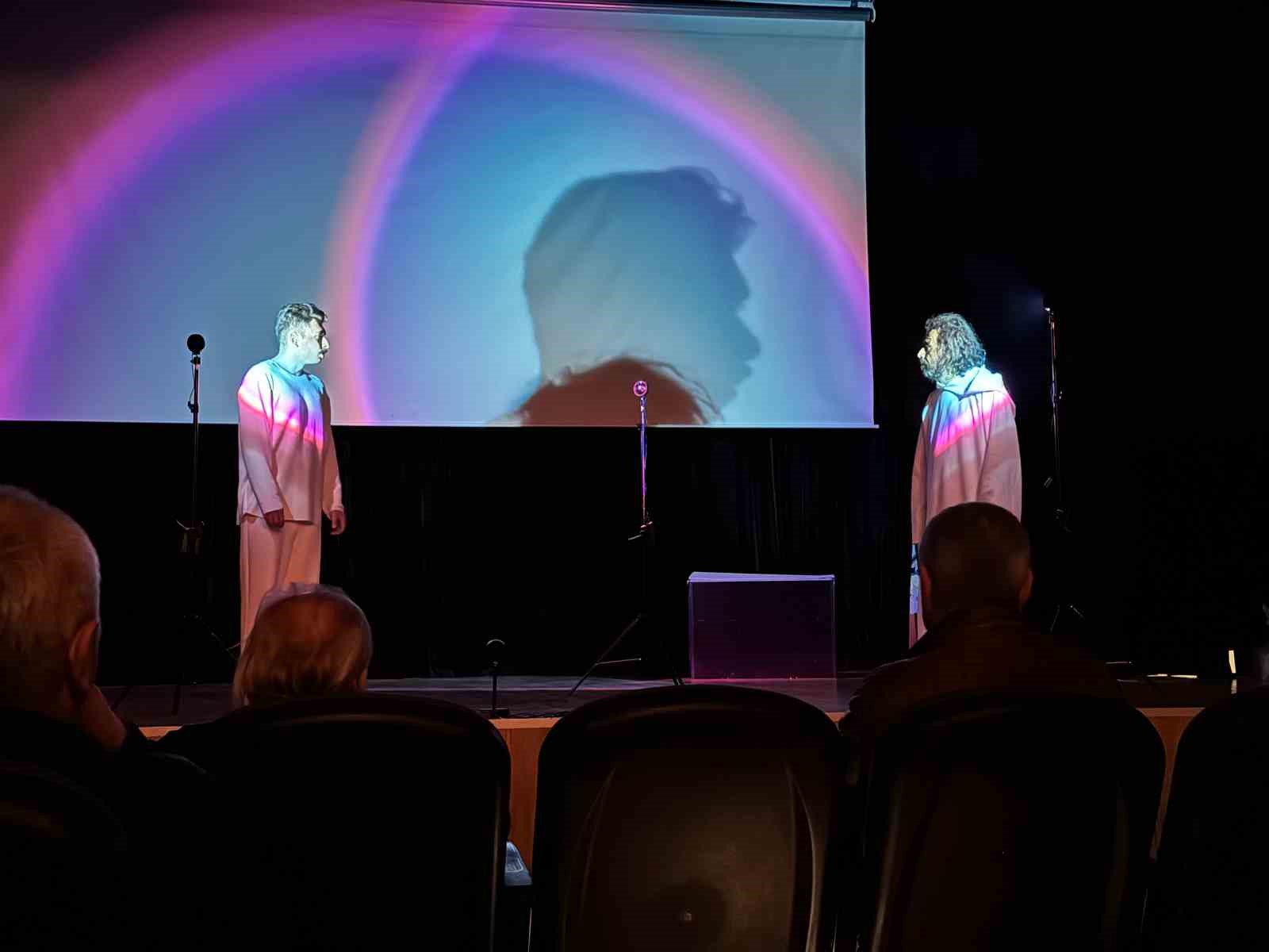 "İnsanlık Nerede?" izleyiciyle buluştu