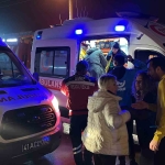 yanginda-mahsur-kalanlari-itfaiye-kurtardi-1-i-bebek-9-kisi-dumandan-etkilendi