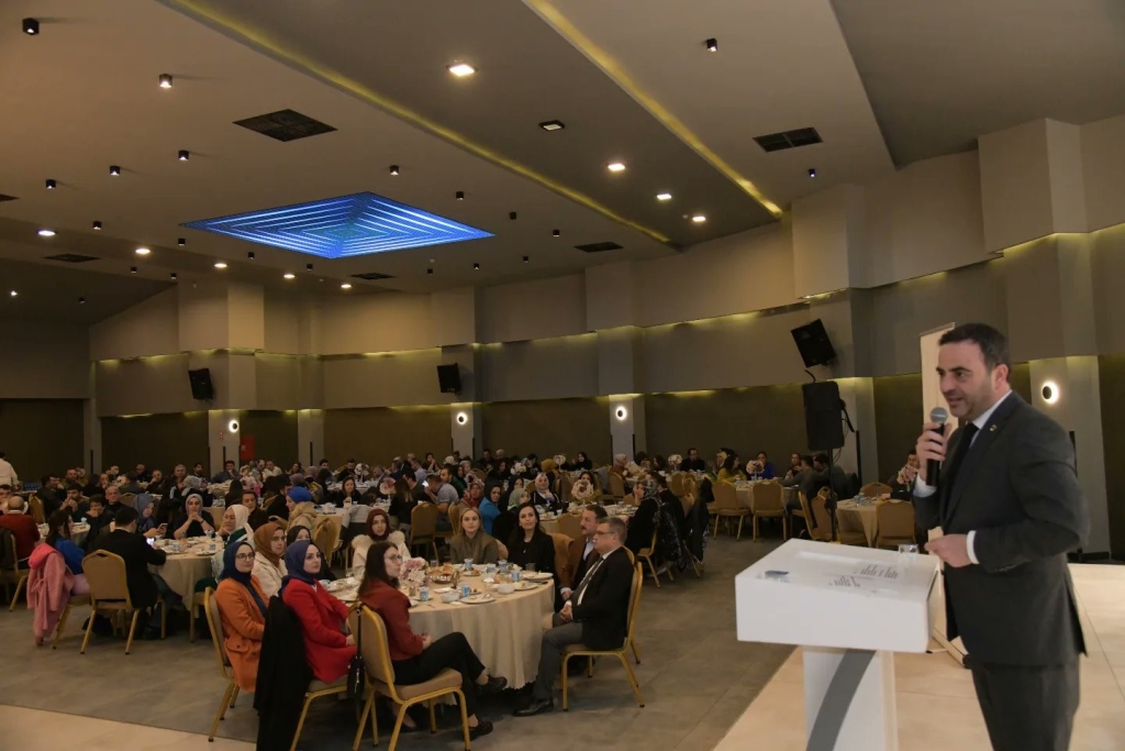 Başkan Özlü ’den eğitimcilere teşekkür