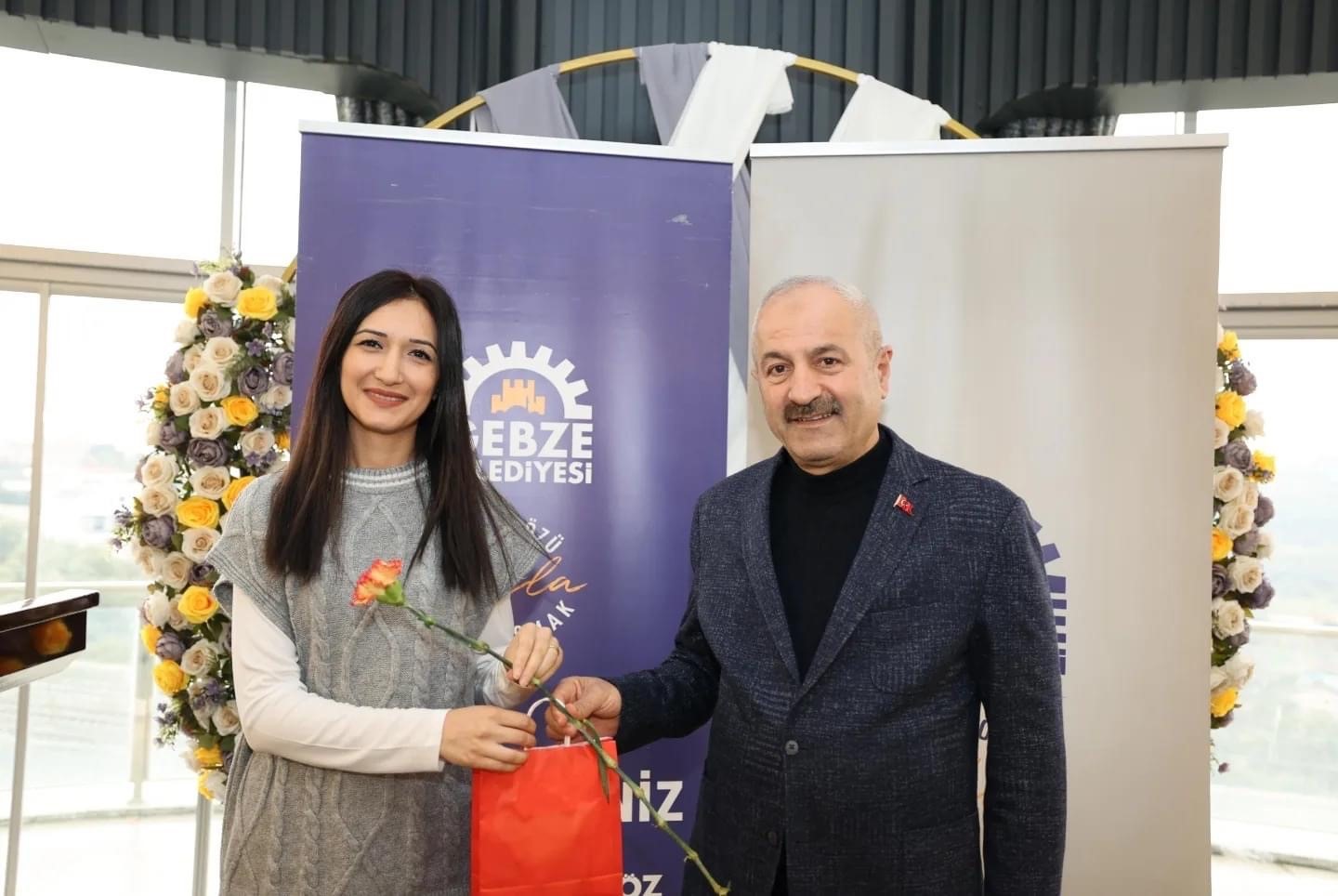 Büyükgöz ’den kadın personellere: "Sizlerin hassasiyetiyle projelerimiz değerleniyor"