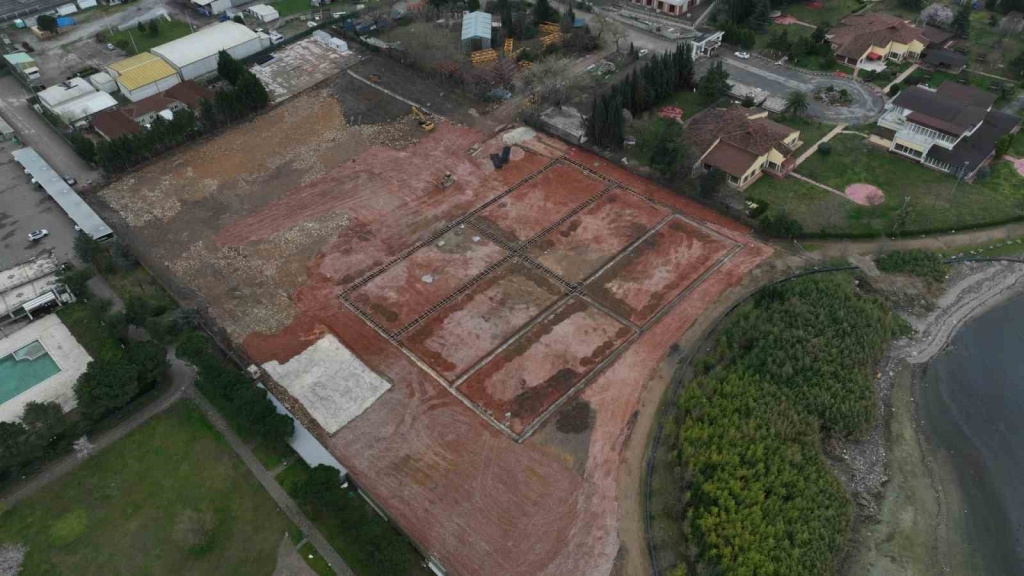 Kocaeli ’nin yeni tenis merkezinde temel hazırlığı