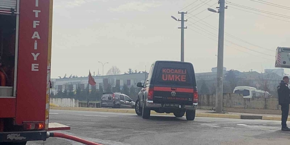 Öğrenci yurdunun çatısı yandı
