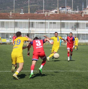 TFF 2. Lig: Belediye Derincespor: 4 - Fethiyespor: 1