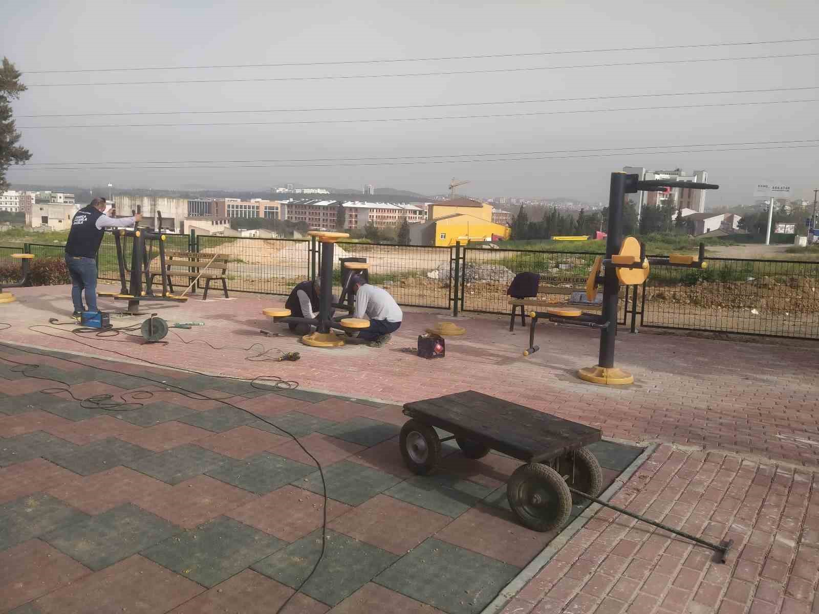 Darıca ’da parklar çocuklar için yaza hazırlanıyor