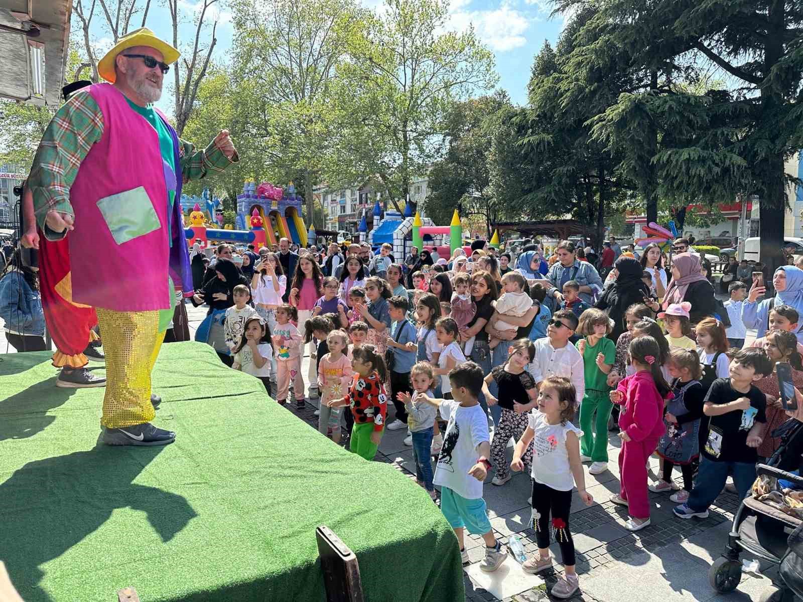 Gölcük ’te çocuklar bayram coşkusunu doyasıya yaşadı