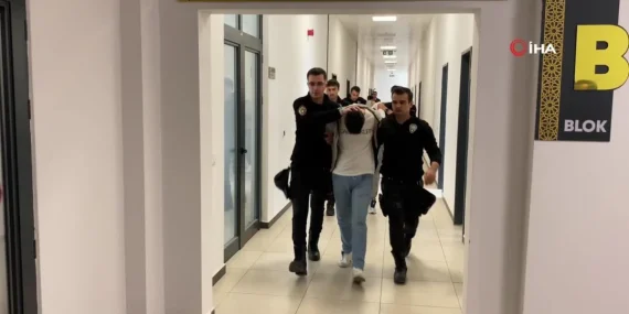 Kar maskesi takıp 19 yaşındaki genci öldüren 2 şahıs tutuklandı