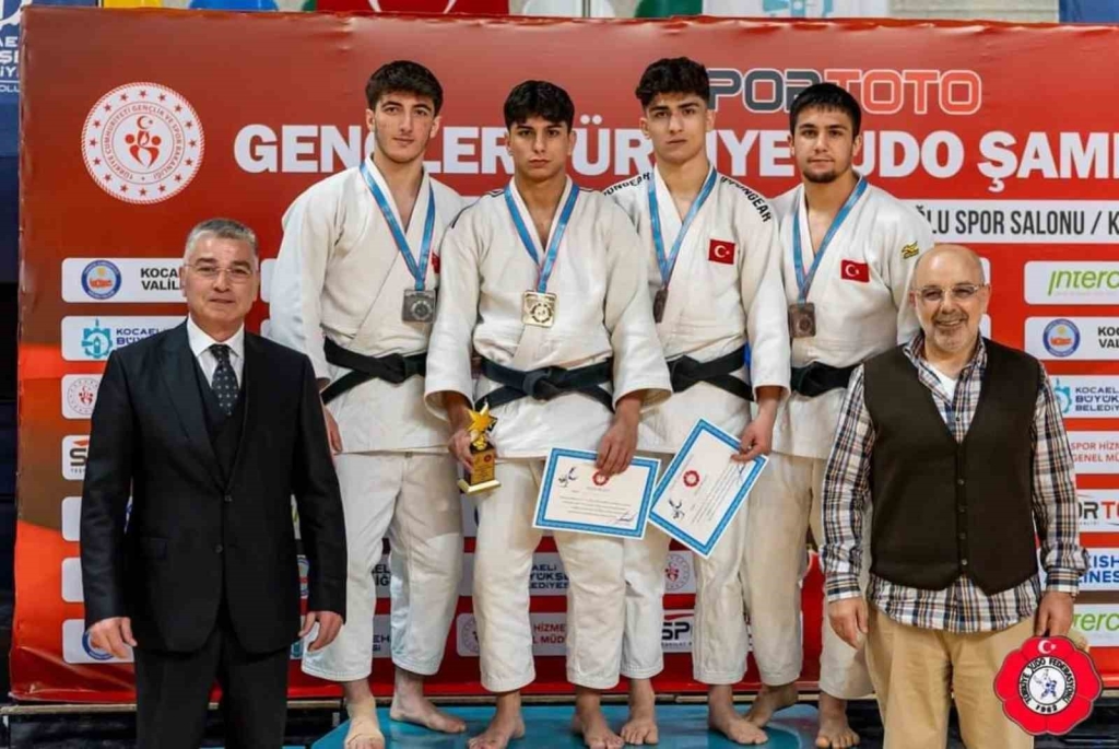 Kocaeli ’nin gençleri judoda zirvede