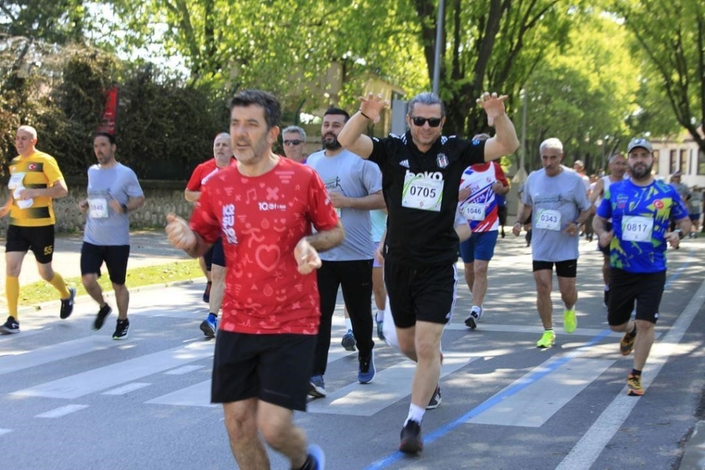 Kocaelili atletler Bursa ’dan kupa ile döndü