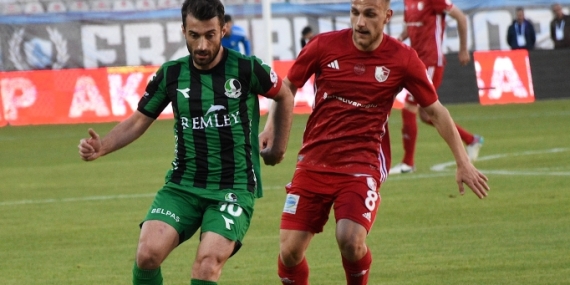 Sakaryaspor’dan play-off yolunda kritik puan kaybı!