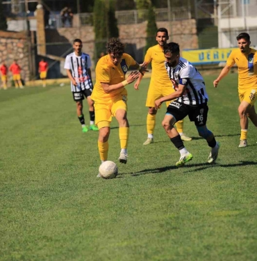 TFF 2. Lig: Belediye Derincespor: 1 - Somaspor: 0