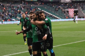 Trendyol 1. Li̇g: Kocaeli̇spor: 3 - Bandırmaspor: 1