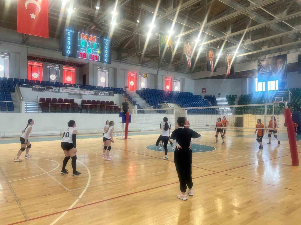 Darıca ’da 19 Mayıs Gençlik Turnuvaları başladı