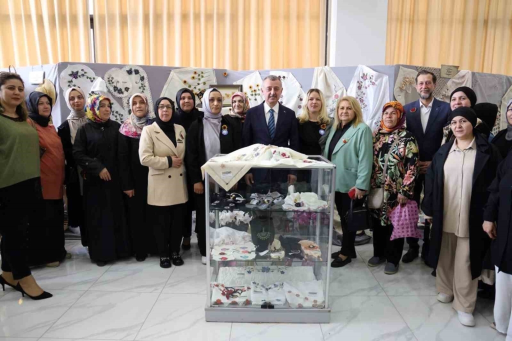 Gölcük ve Derince ’de sergi heyecanı