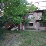 icindeki-iki-katli-evle-birlikte-50-yillik-arsa-bir-gecede-park-alani-oldu