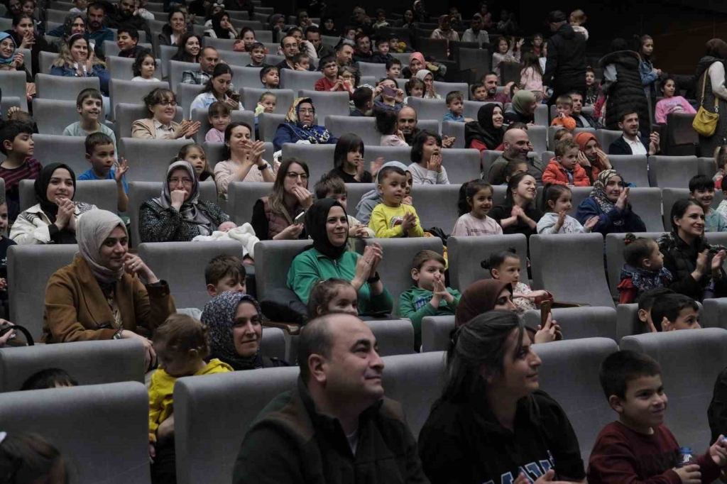 ‘Z Takımı ’ Başiskeleli Miniklerle Buluştu