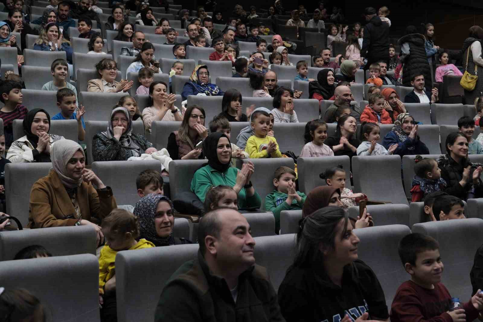 ‘Z Takımı ’ Başiskeleli Miniklerle Buluştu