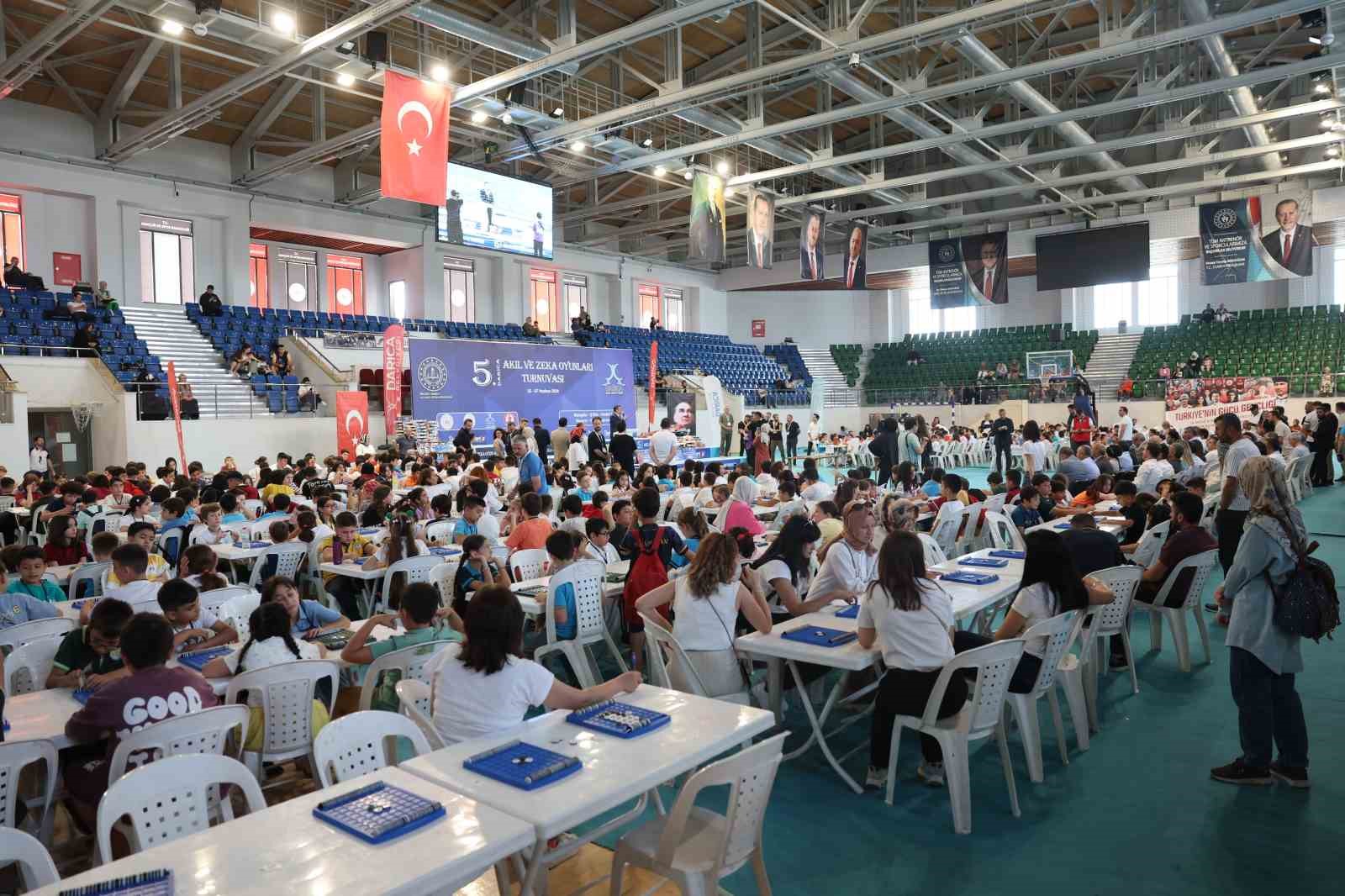Darıca ’da 5. Akıl ve Zeka Oyunları Turnuvası başladı
