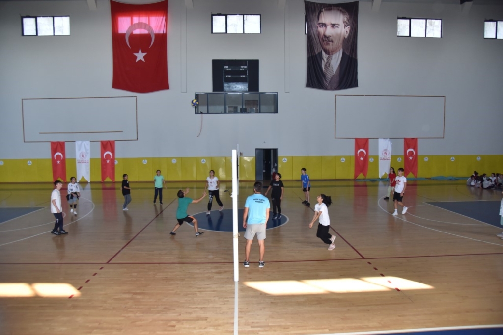 Kartepe ’de yaz spor okulları sezonu açılıyor