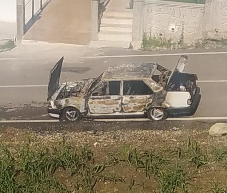 Kocaeli ’de park halindeki araçta yangın