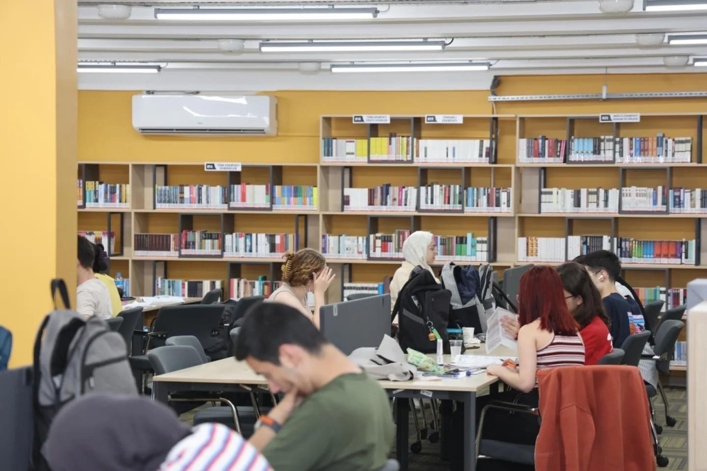 Öğrenciler sınava Güzide ’de hazırlanıyor