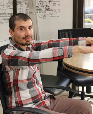 Aile mirası olan titremeleri beyin pili ile son buldu