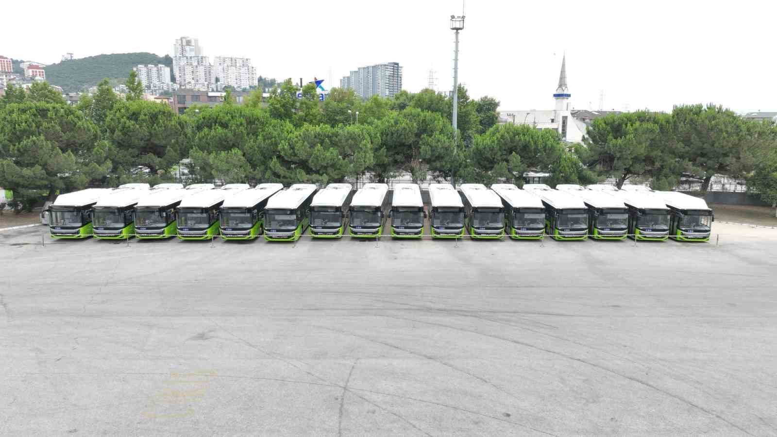 Büyükşehir ’in 20 yeni otobüsü teslim edildi