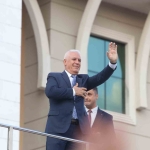 CHP Genel Başkanı Özel: “Mazeret üretmeye gelmedik, icap ederse hepimiz çıkarız çöpleri toplarız”