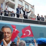 CHP Genel Başkanı Özgür Özel’den Ahmet Akın’a övgüler