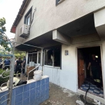 Çıkan yangında ev kullanılamaz hale geldi