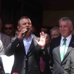 Cumhuriyet Halk Partisi Genel Başkanı Özgür Özel ilçeye vosvos ile geldi.