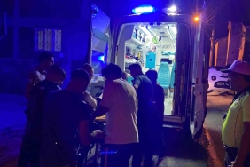 Kaldırıma çarpan araç takla attı: 1 yaralı
