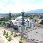 Kartepe Kent Meydanı Camii’nde hummalı çalışma