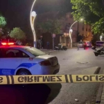 Kavgayı ayıran bekçi sırtından bıçaklandı